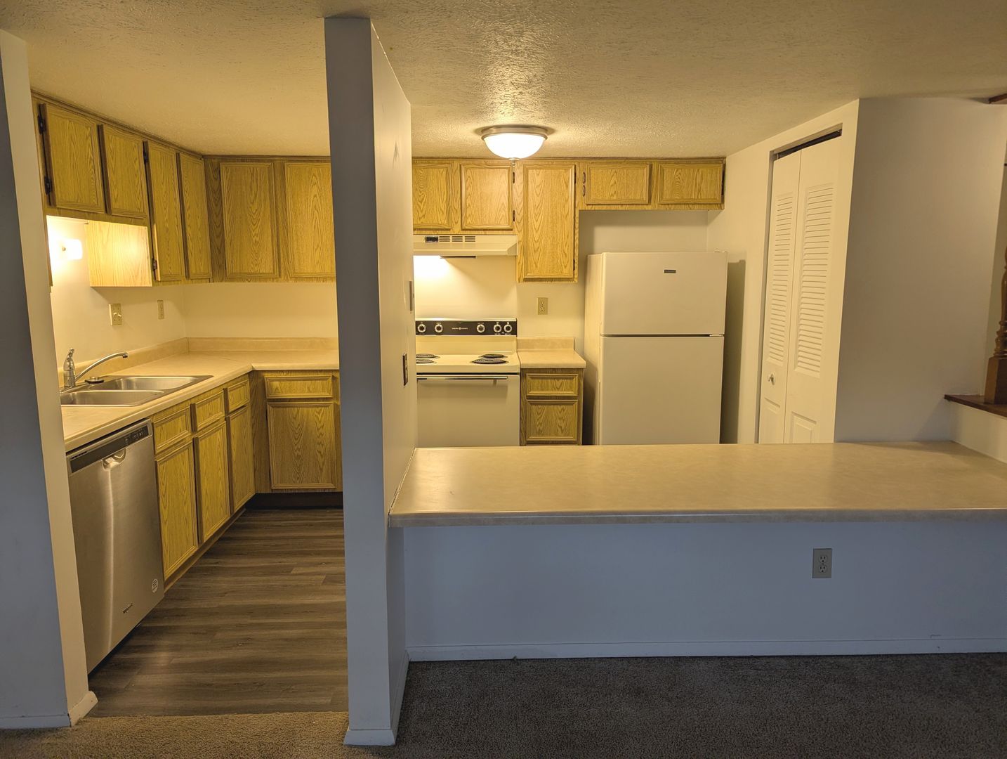 Bridgeville Apartment: 1112-1120 Bank Street