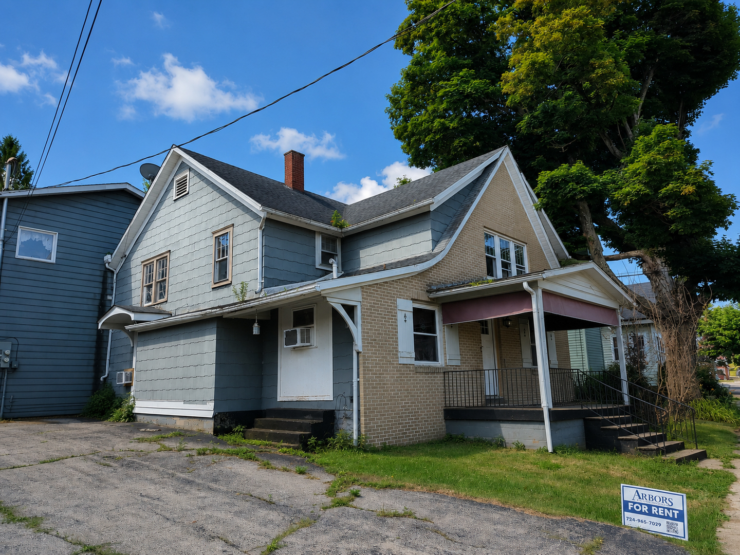 Stoneboro Apartment: 1154 Walnut Street