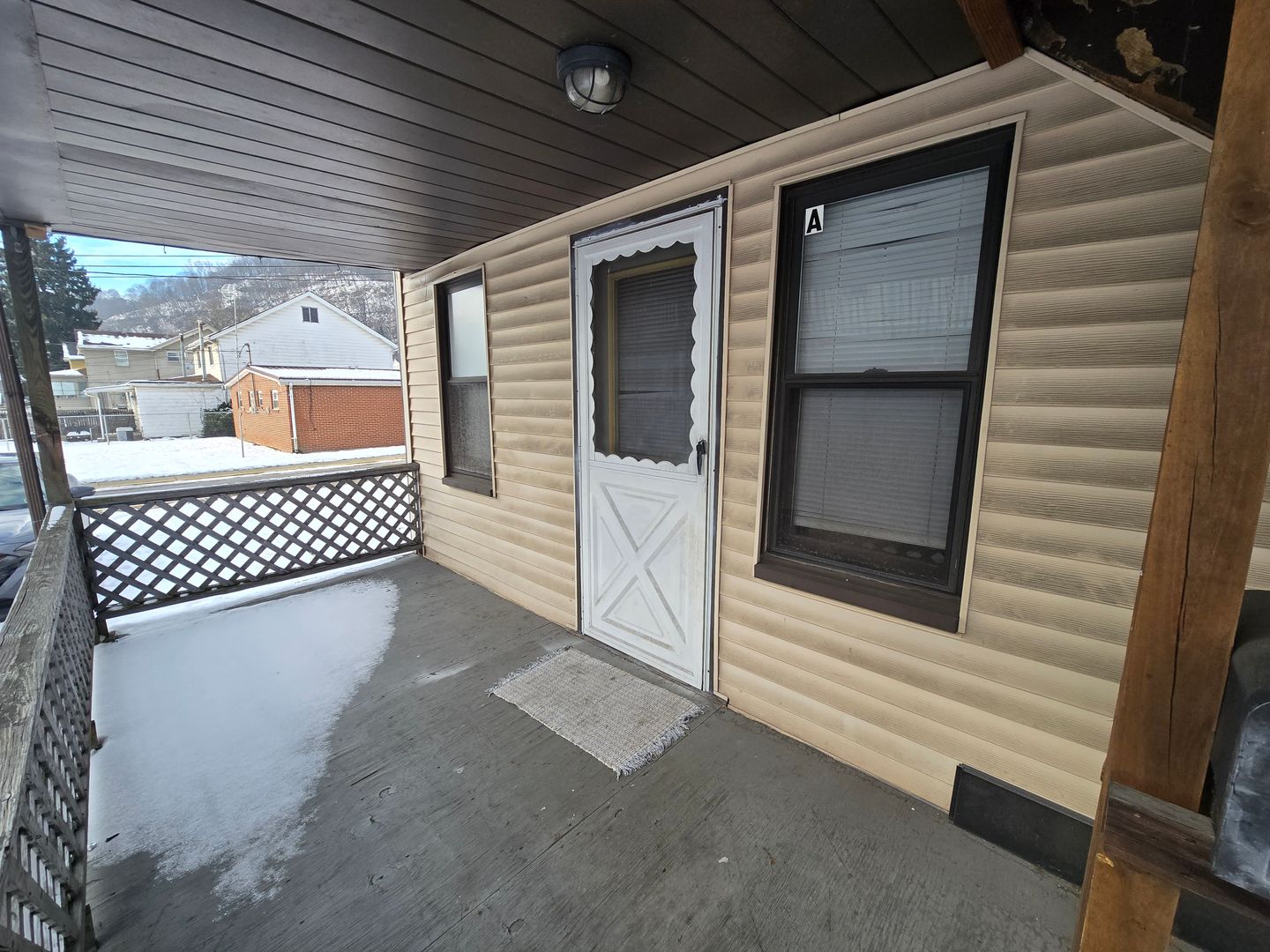 Creighton Apartment: 902-904 Front Street