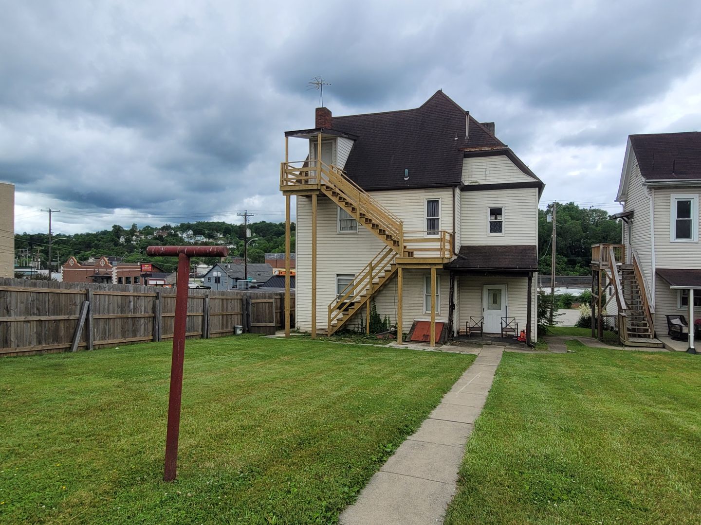 Washington Apartment: 310 Jefferson Avenue