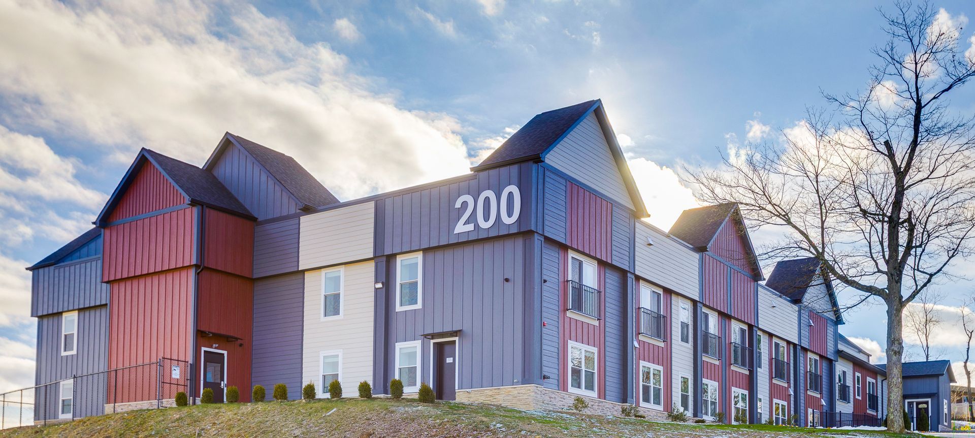 Coraopolis Apartment: 200 Grant Dr.
