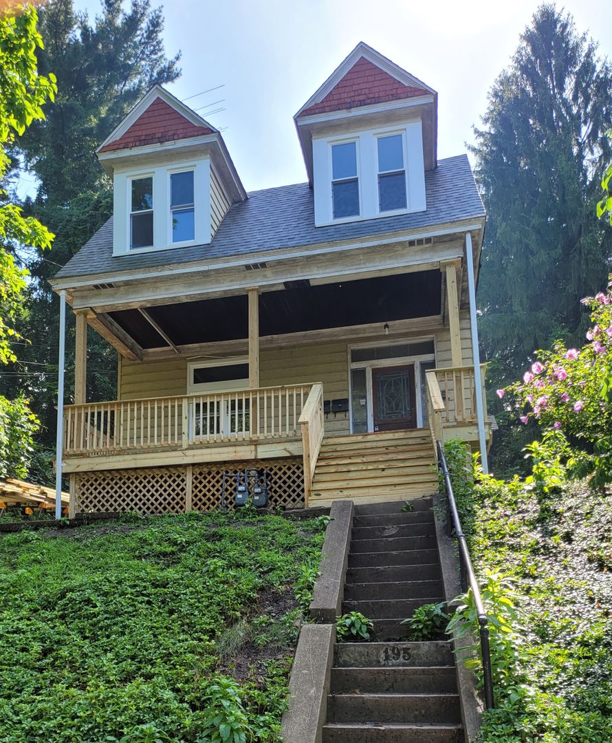 Pittsburgh Apartment: 195 Watson Blvd