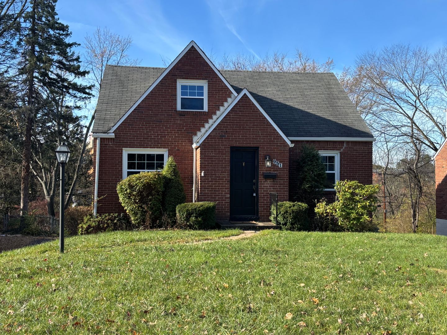 Pittsburgh House: 951 Corace Dr