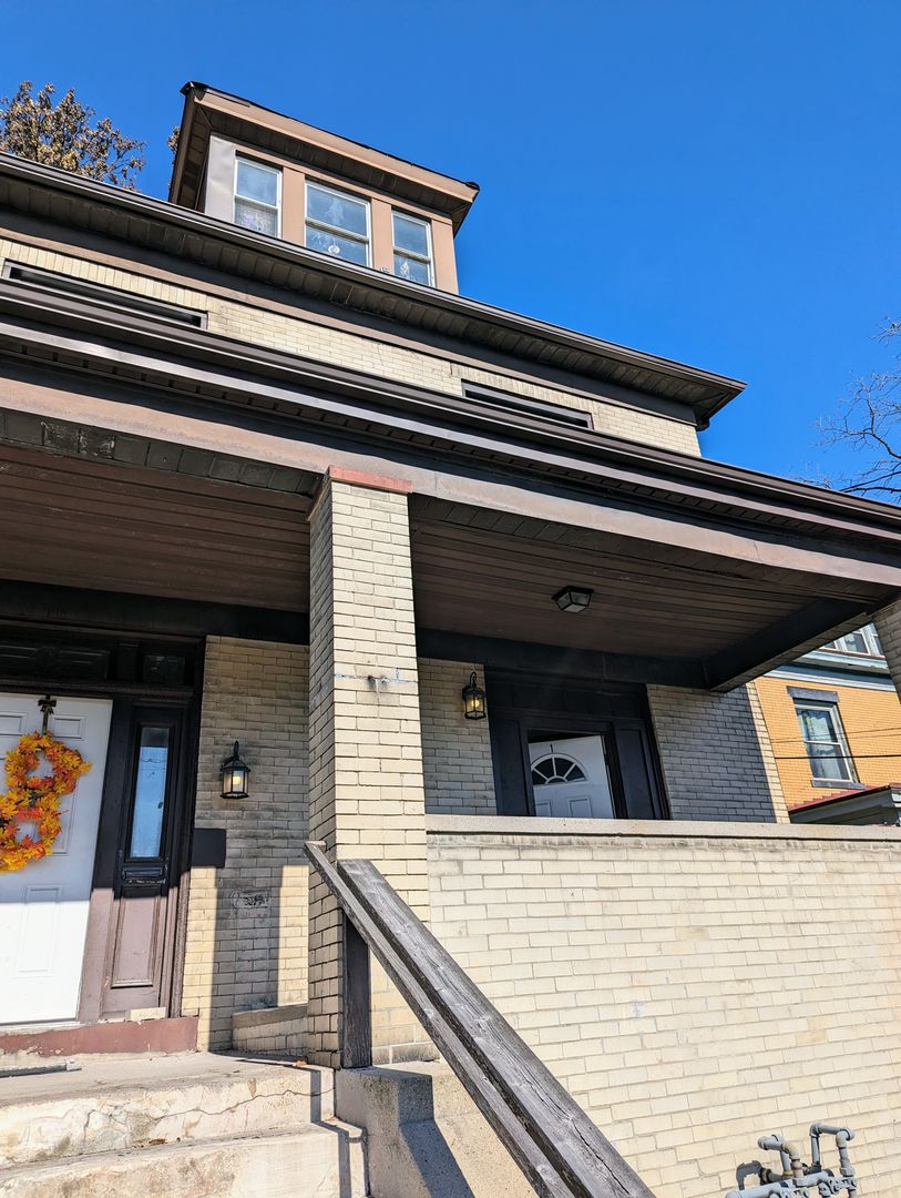 Pittsburgh Apartment: 42 Waldorf