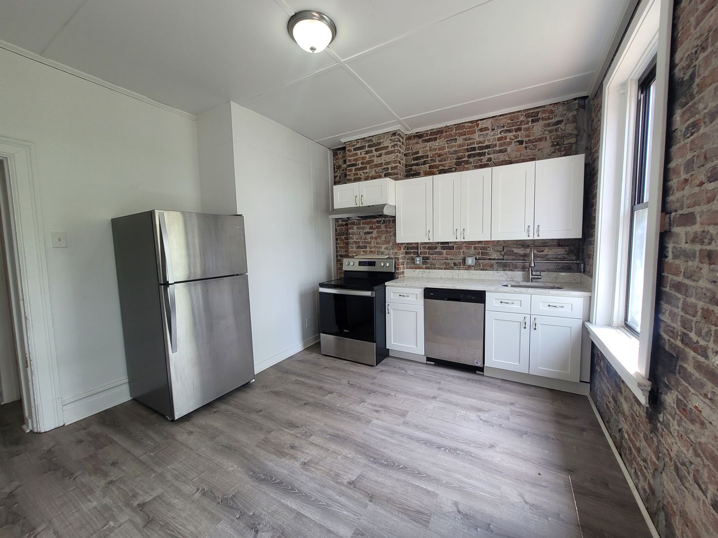 Pittsburgh Apartment: 1803 Davis Avenue