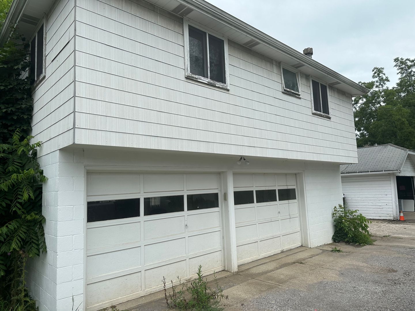 Grove City House: 322 Woodland Avenue