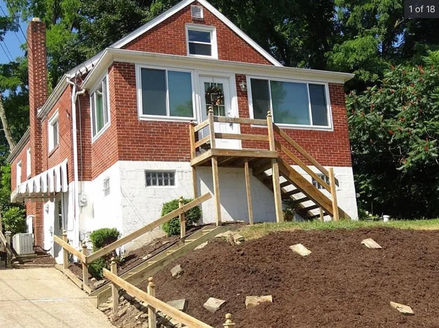 South Park House: 6478 2nd Ave