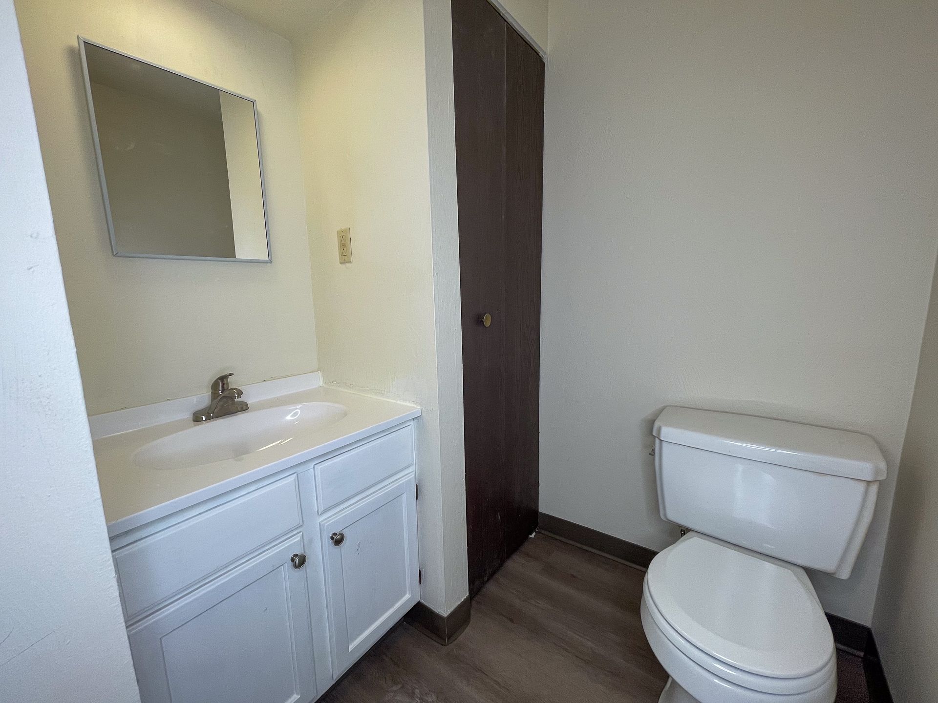 Pittsburgh Apartment: 301 Station Street