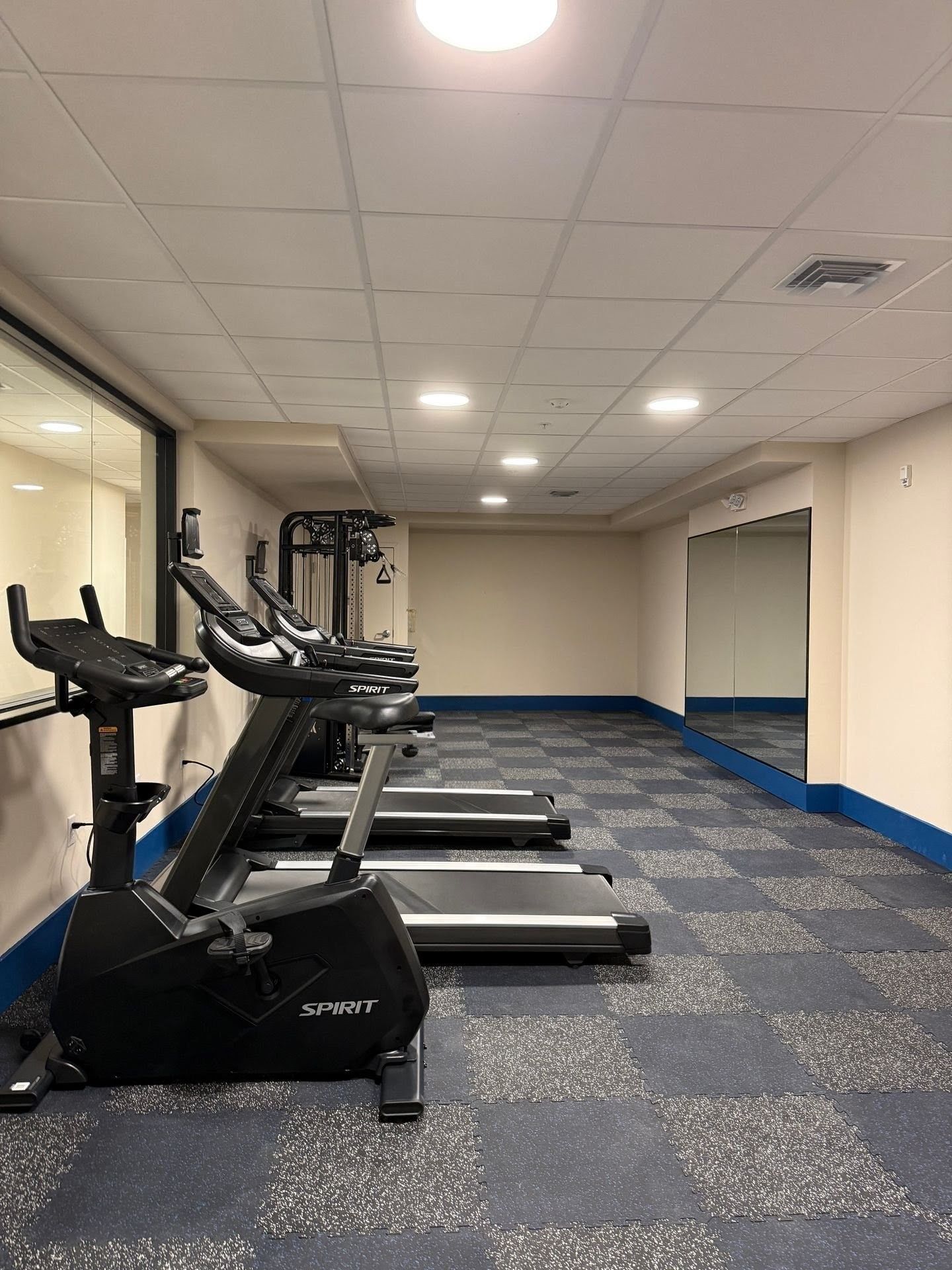 Gym at gra200 (2 of 5)
