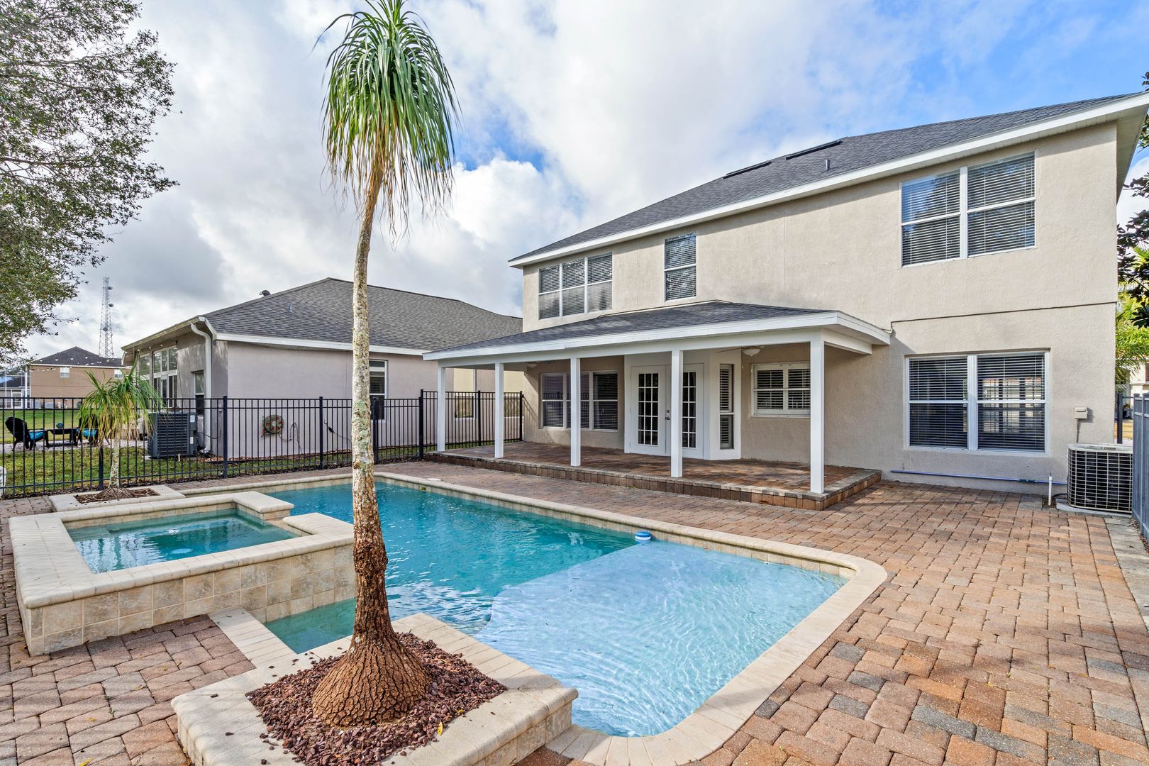 Lake Mary House: 1697 Pine Bay Dr.