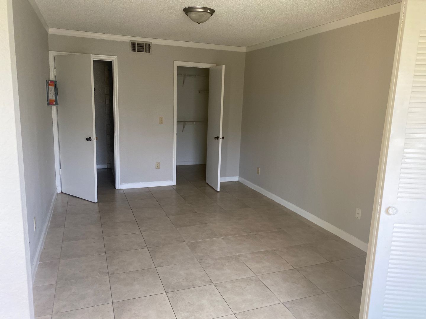 Orlando Apartment: 5773 Gatlin Ave Apt 613