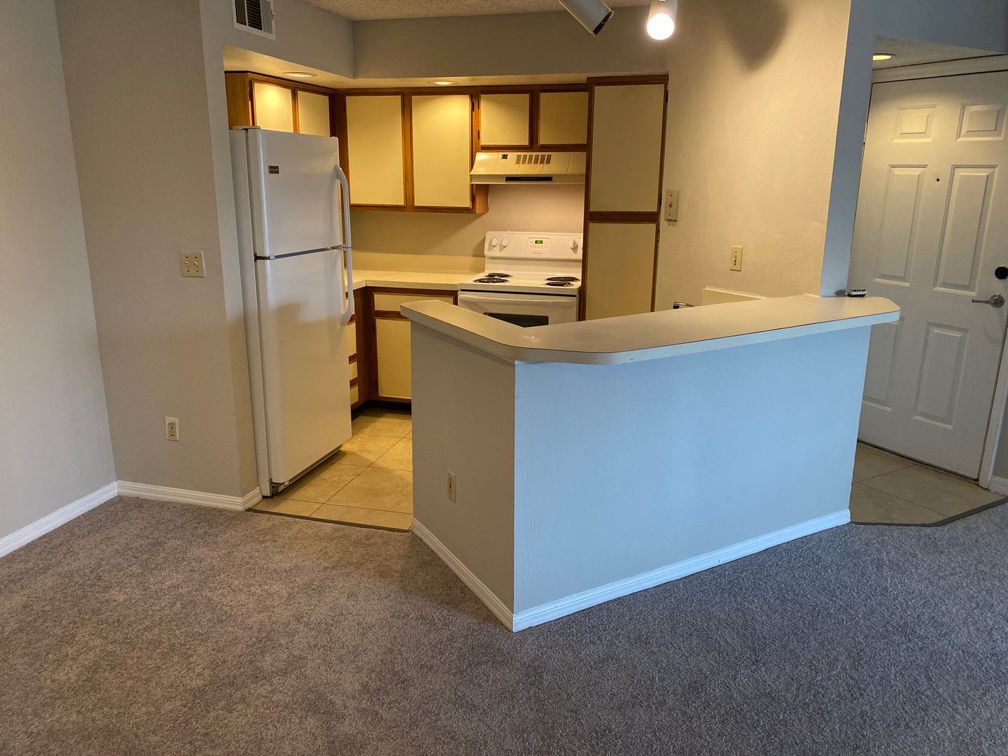 Orlando Apartment: 4560 Commander Dr Apt 1323