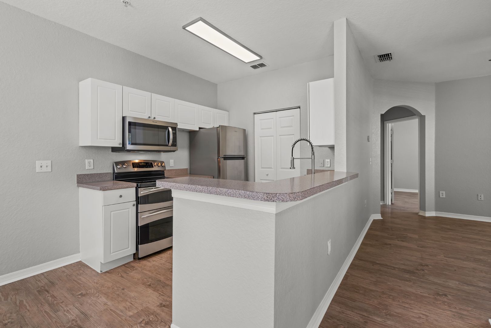 Altamonte Springs Apartment: 846 Grand Regency Pointe Unit 100