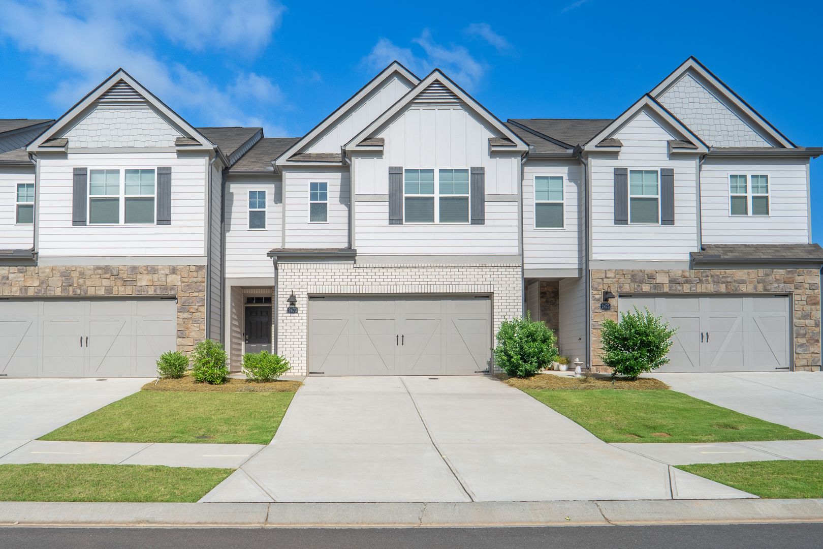 Acworth House: 2473 Bayberry Street