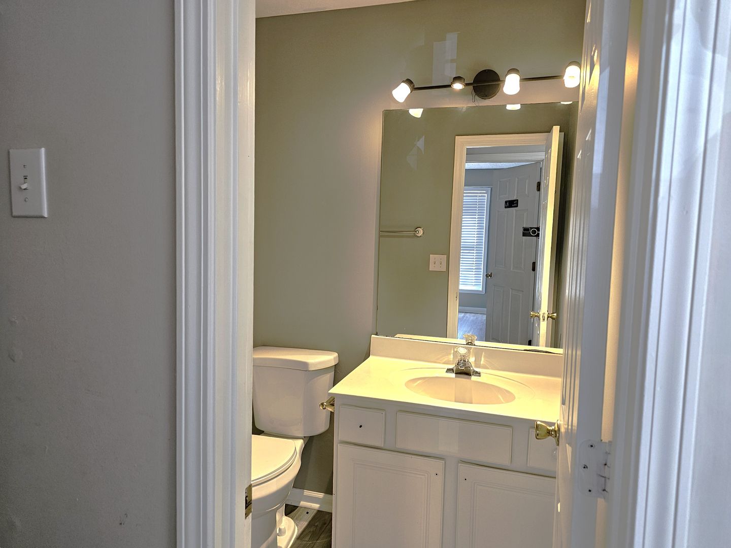 Dacula House: 235 Circle Road