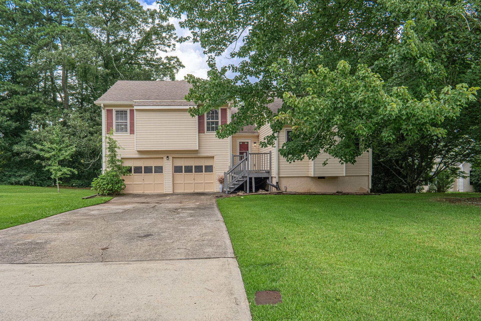 Lawrenceville House: 989 Gate Post Lane
