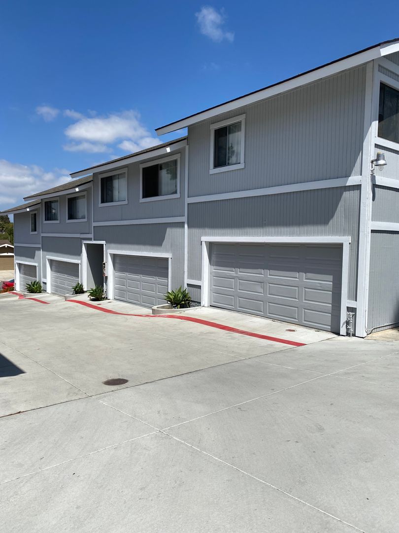 Vista Apartment: 1701 Calle Jules