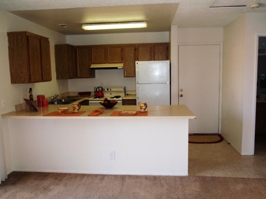 Escondido Apartment: 1068 North Broadway