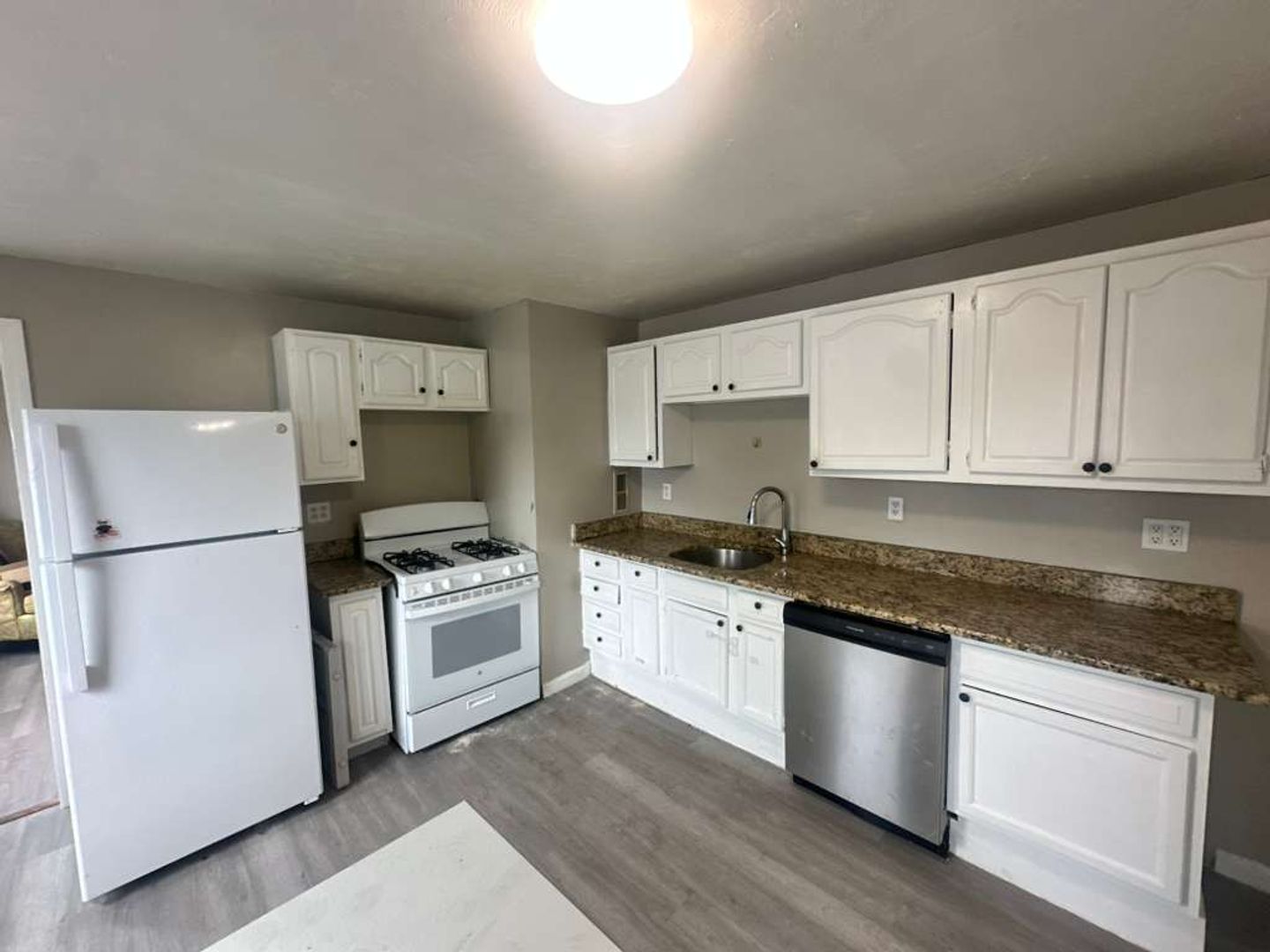 Worcester Apartment: 249 Lincoln Street