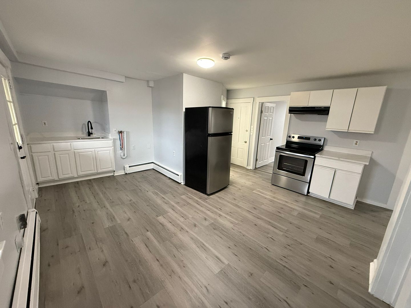 Southbridge Apartment: 32 Worcester Street