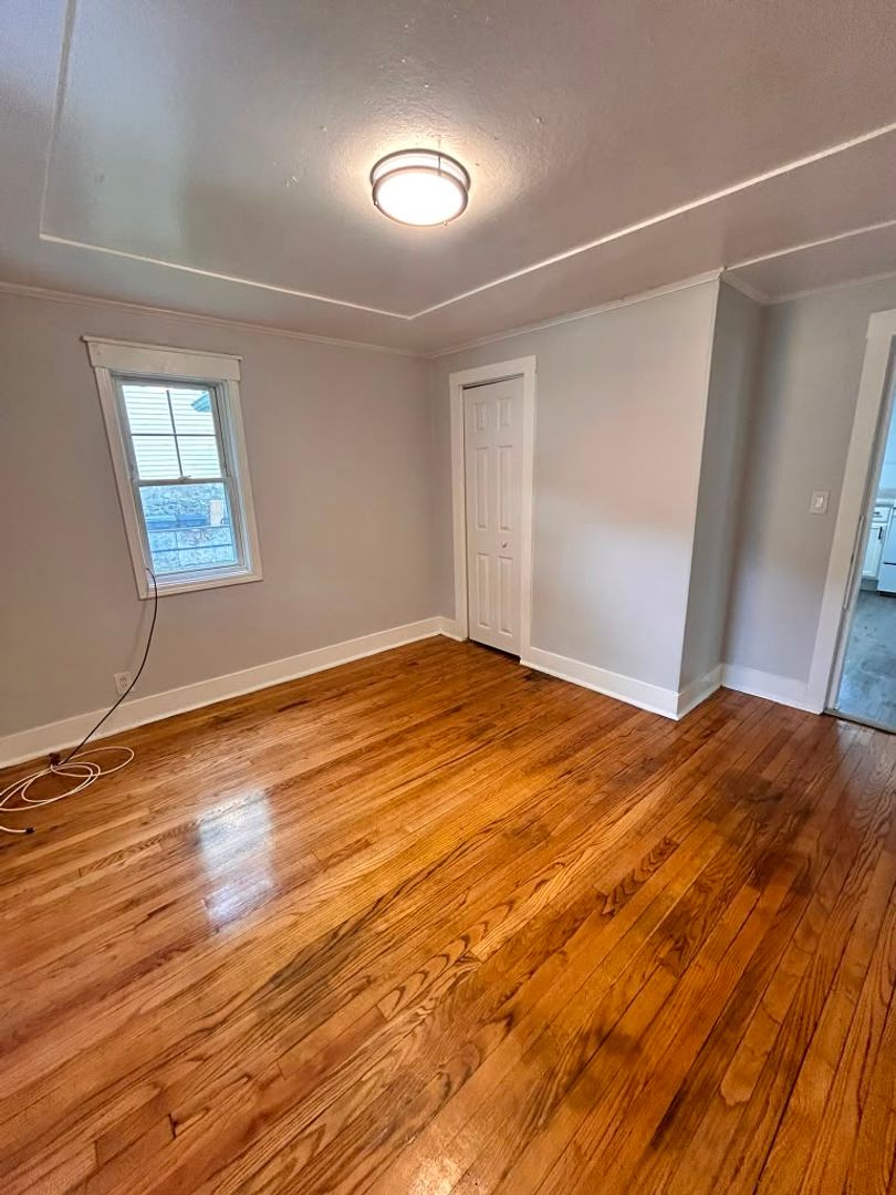 Southbridge Apartment: 98 Cross Street