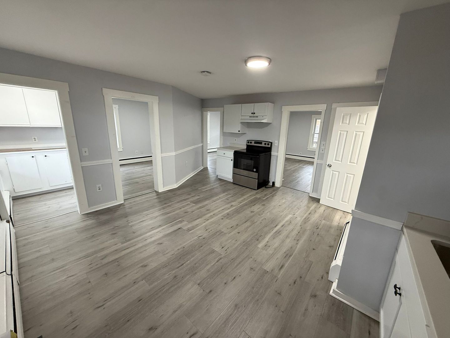 Southbridge Apartment: 32 Worcester Street