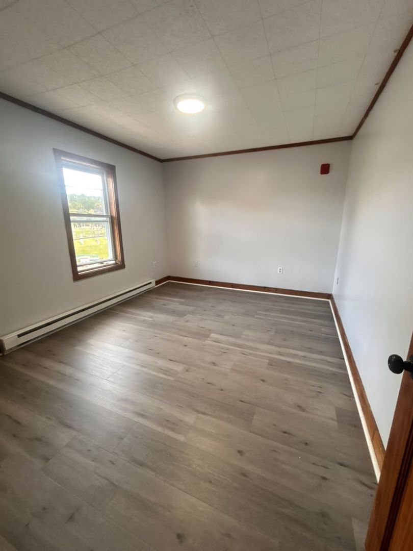 Southbridge Apartment: 172 Charlton Street