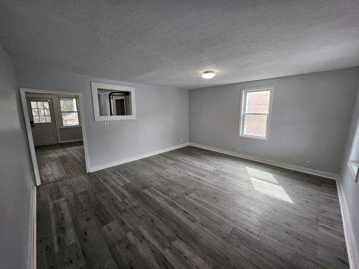 Listing photo thumbnail