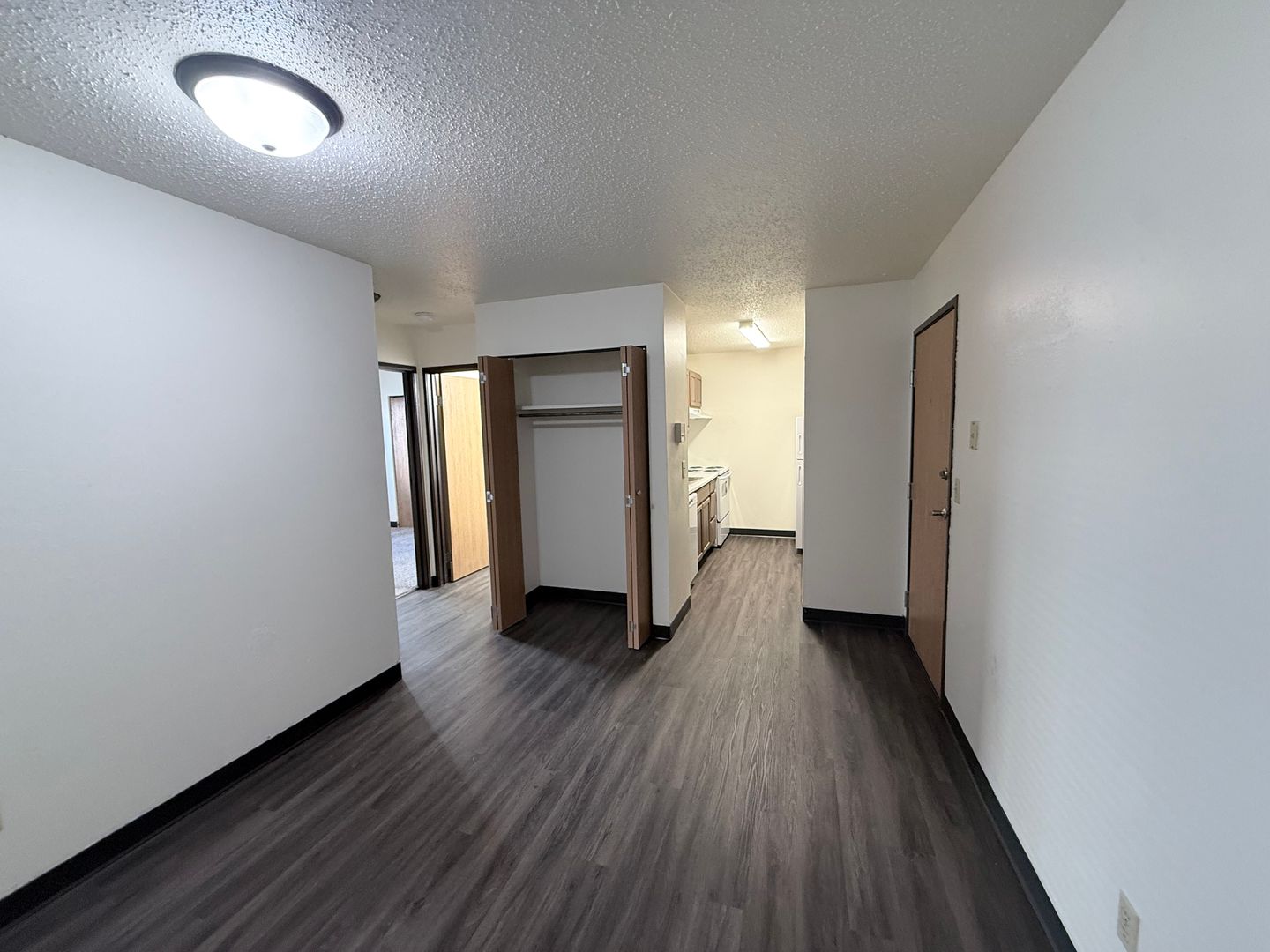 Moorhead Apartment: 3010 18th St S