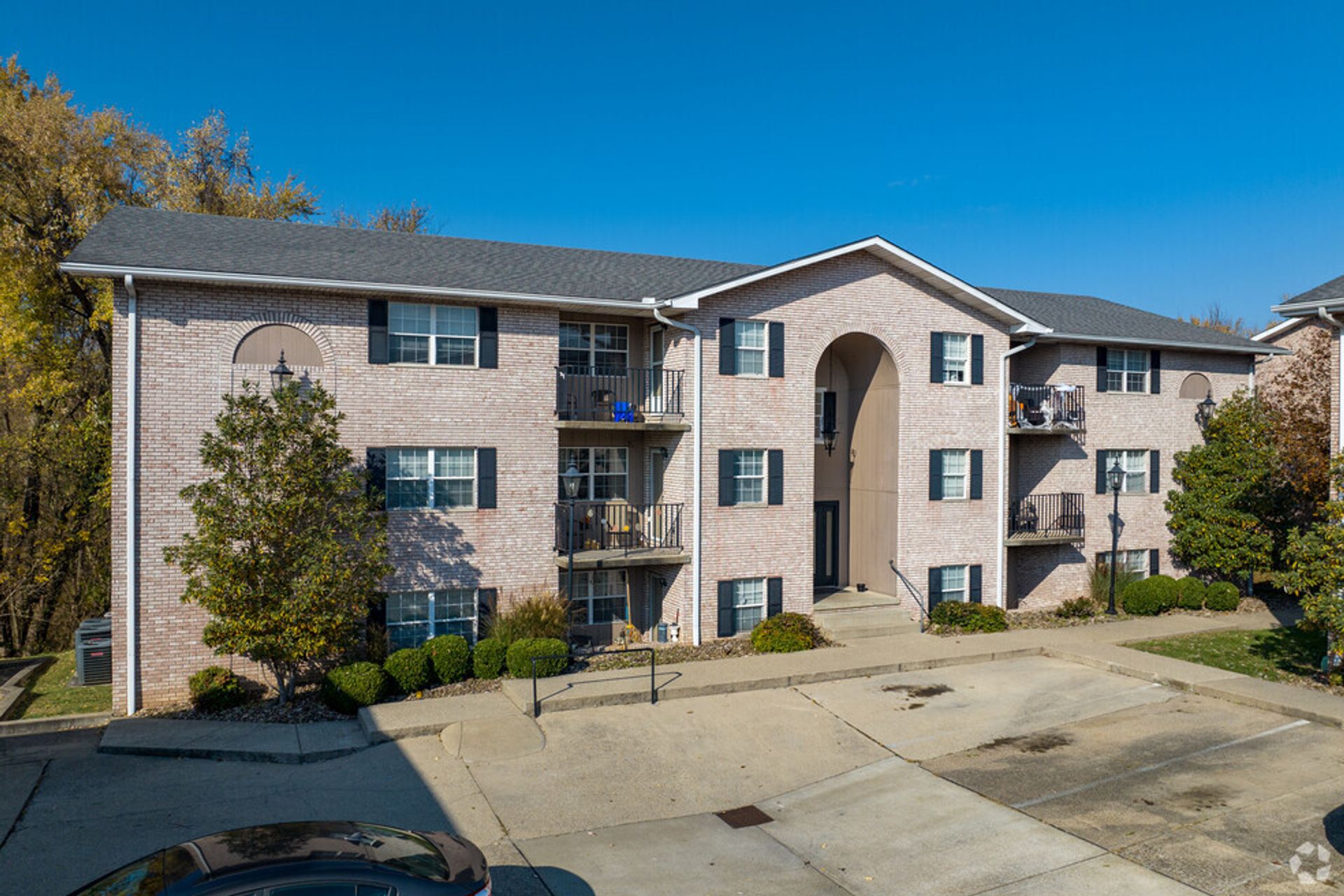 Westmoreland Estates 6 of 12