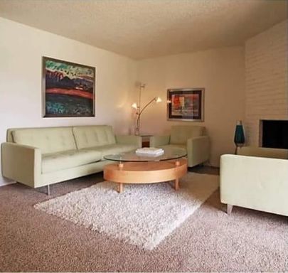 6322 W. Wilshire