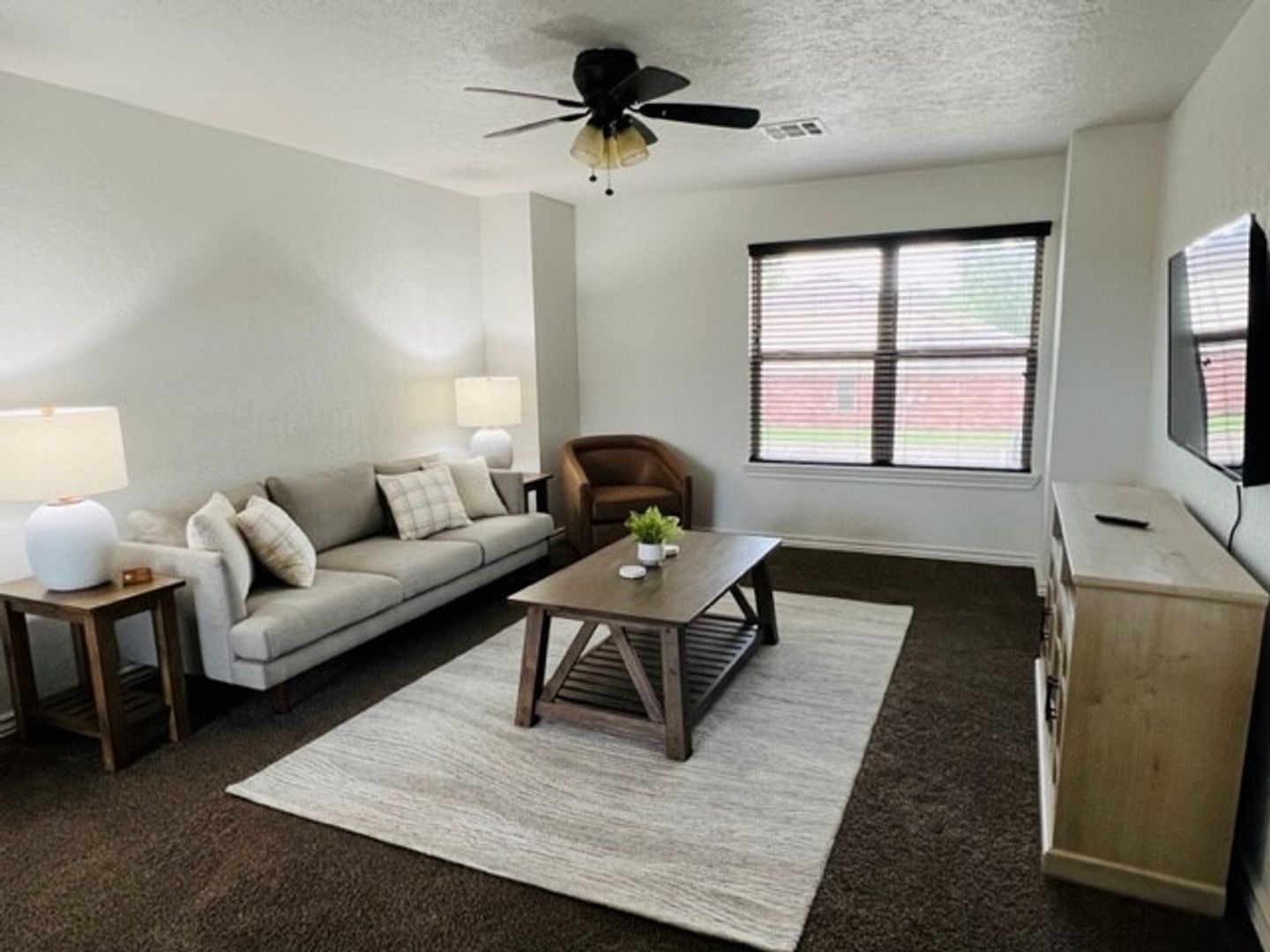 Harrah Apartment: 20849 Landmark Dr.