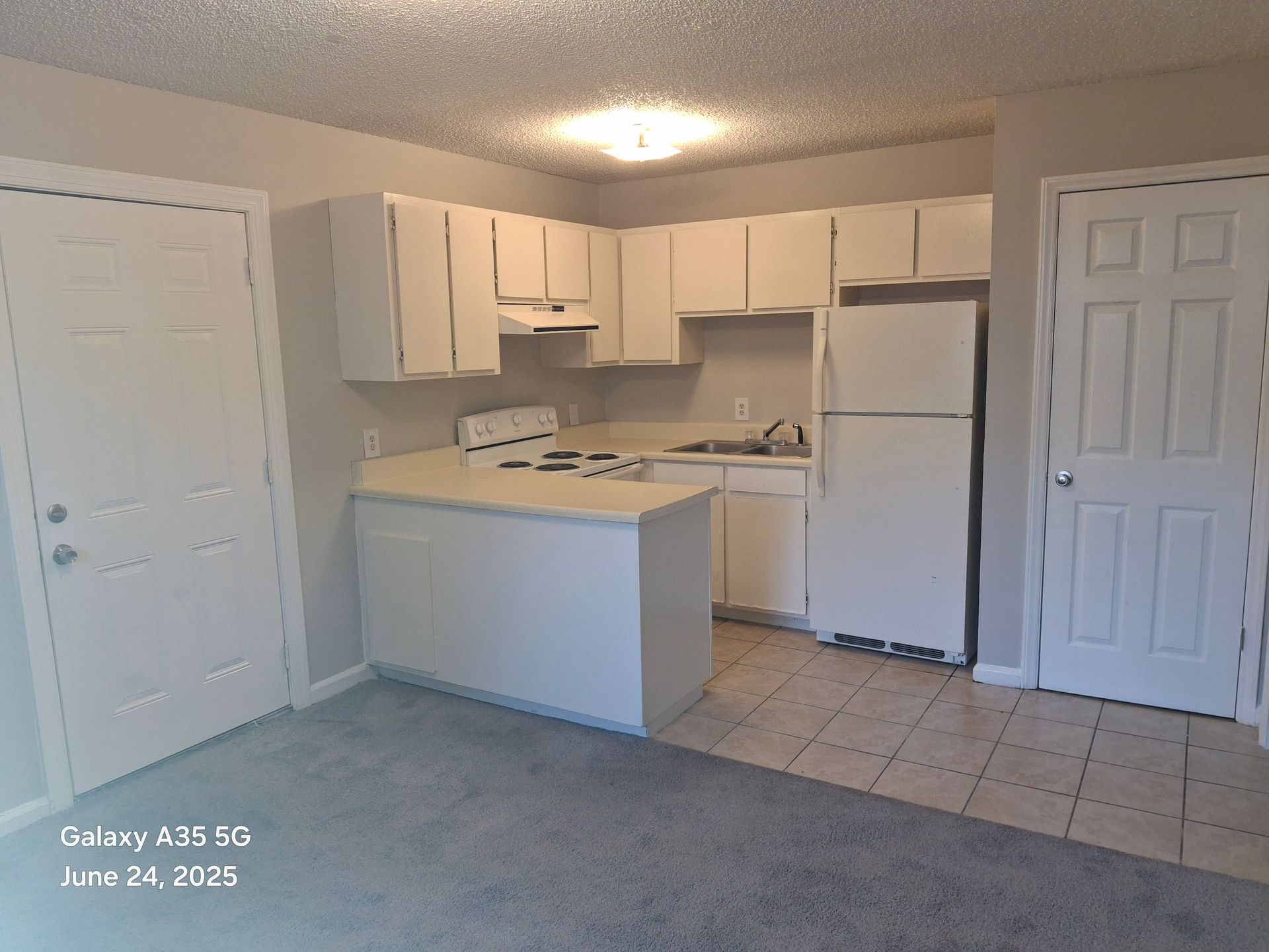 Charlotte Apartment: 5221-5313 Nevin Rd