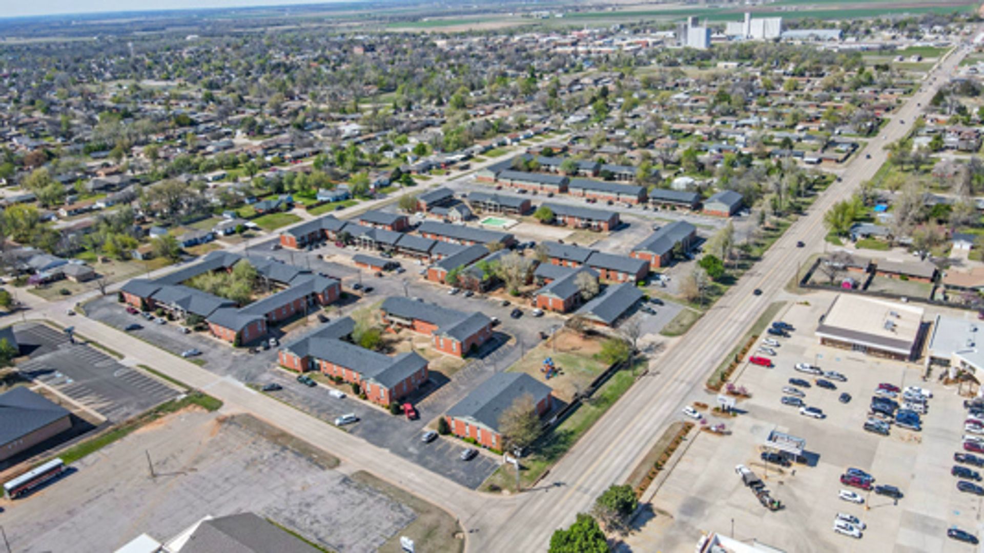 Yukon Apartment: 1000 S Cornwell Dr.