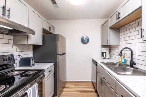 Luxury One Bedroom at an Affordable Rate! – photo 1