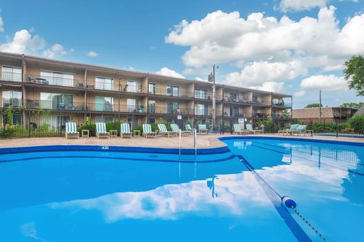 Beautiful 1 Bedroom Apartment! – photo 1