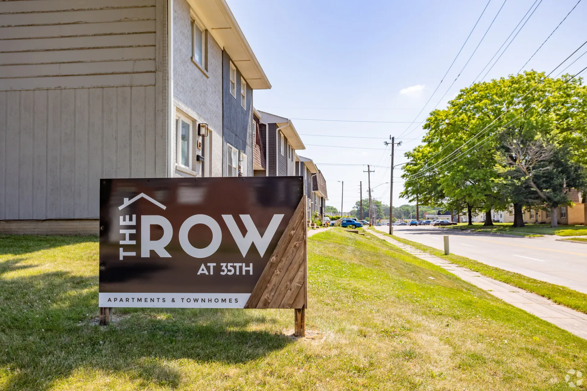 Davenport Apartment: 102-148 35th St