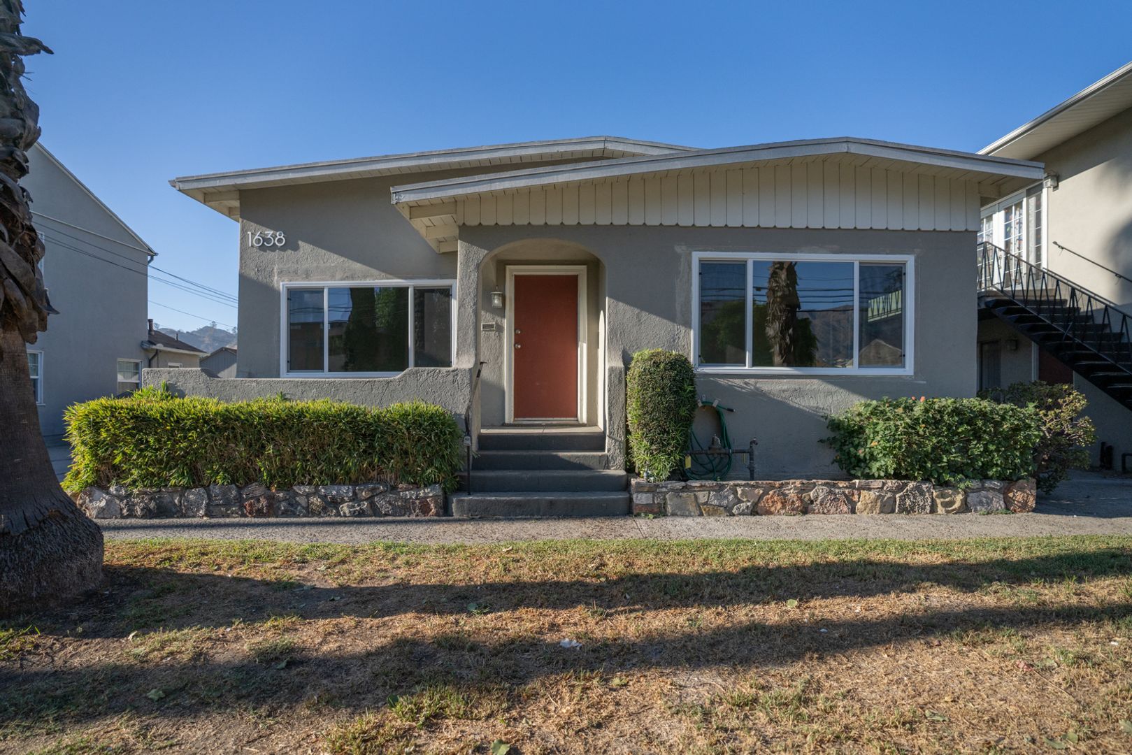 Glendale Apartment: 1632-1640 Lake Street