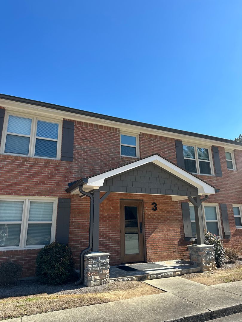 Loganville Apartment: 610 Bay Creek Rd