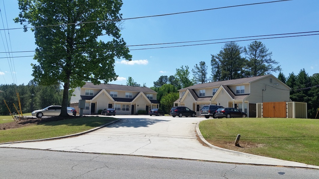 Loganville Apartment: 610 Bay Creek Rd