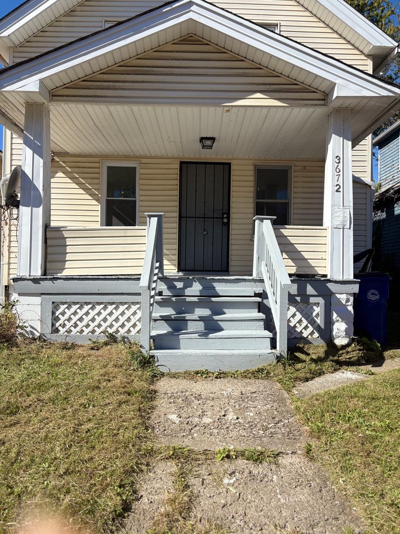 Cleveland House: 3672 E 118th Street