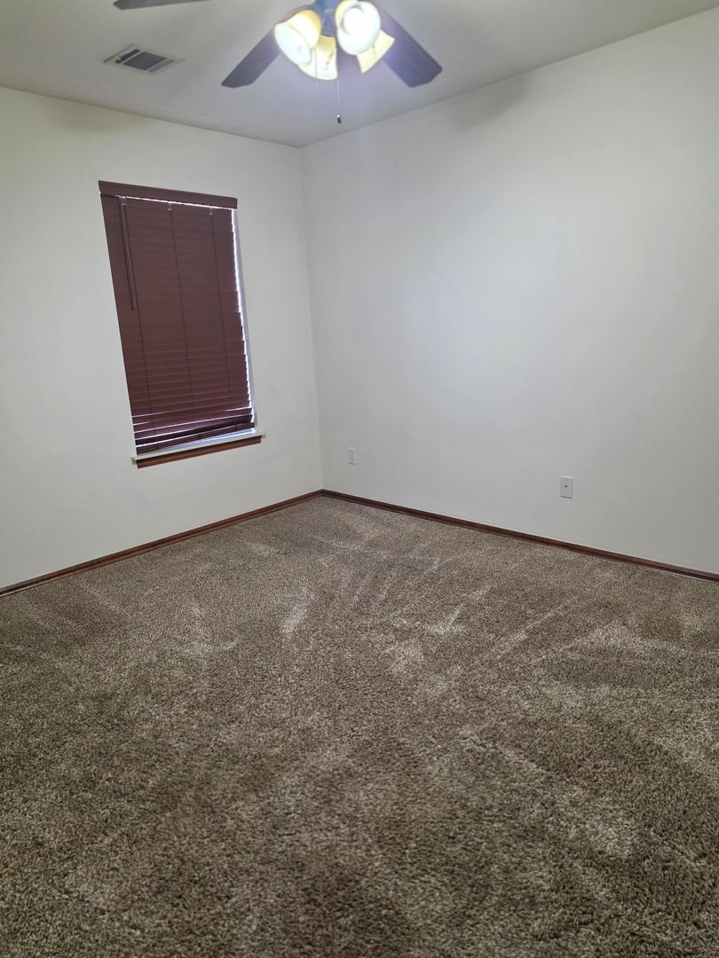 Gallery Image 17