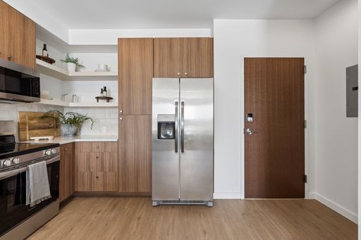 ✨NEW Top Floor 1 BEDROOM IN NICHOLS HILLS✨ – photo 1