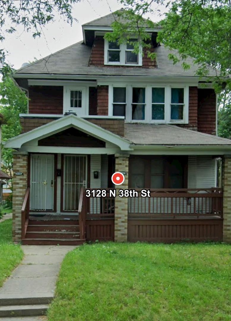 Milwaukee Apartment: 3128-30 N. 38th st