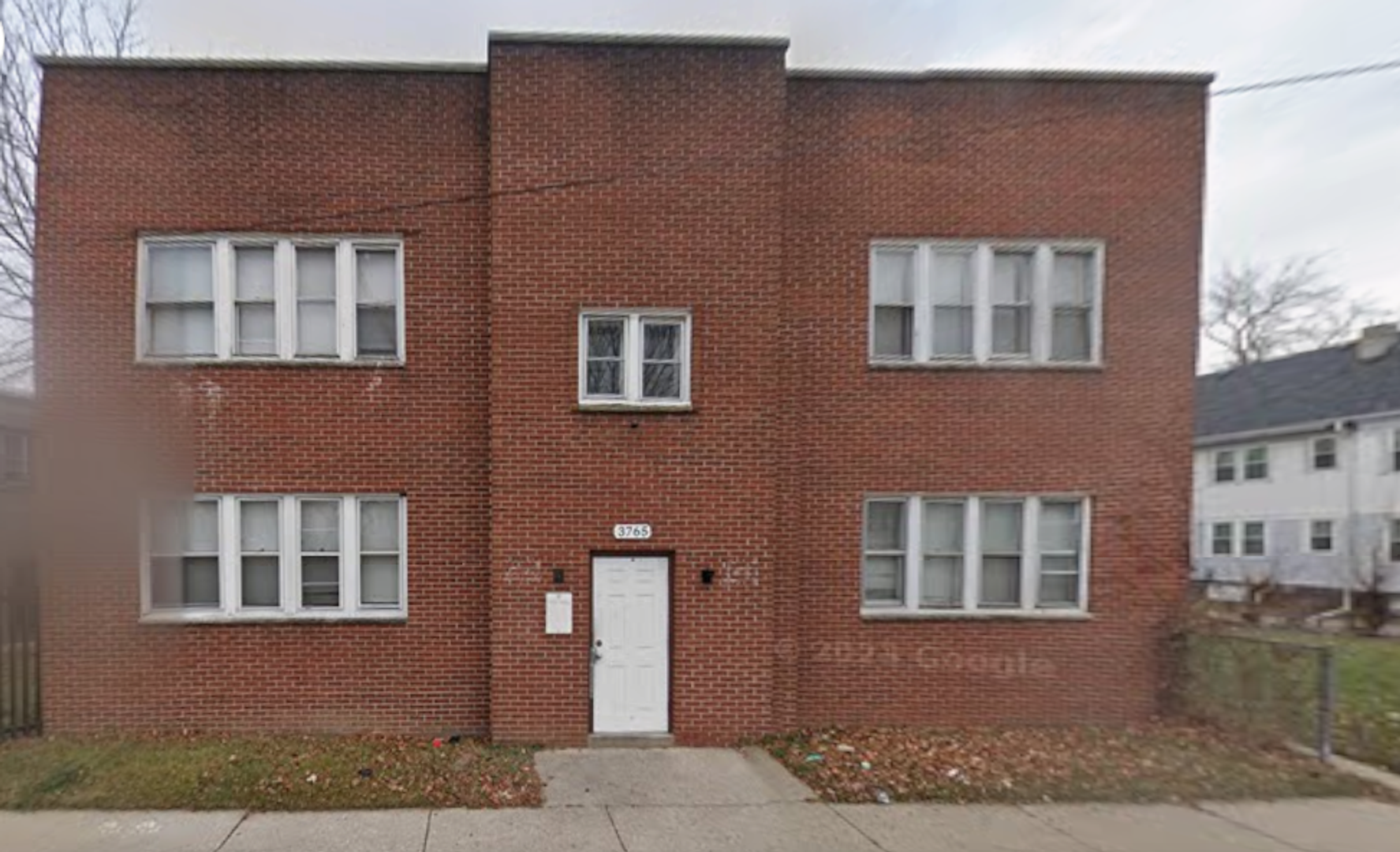 Milwaukee Apartment: 3765 N 13th St