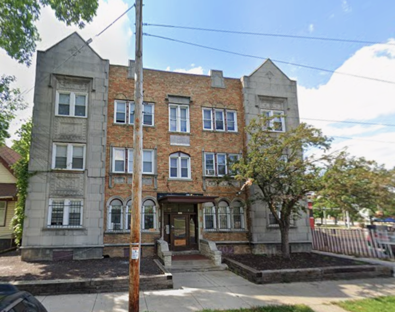 Milwaukee Apartment: 3959 N 19th Pl