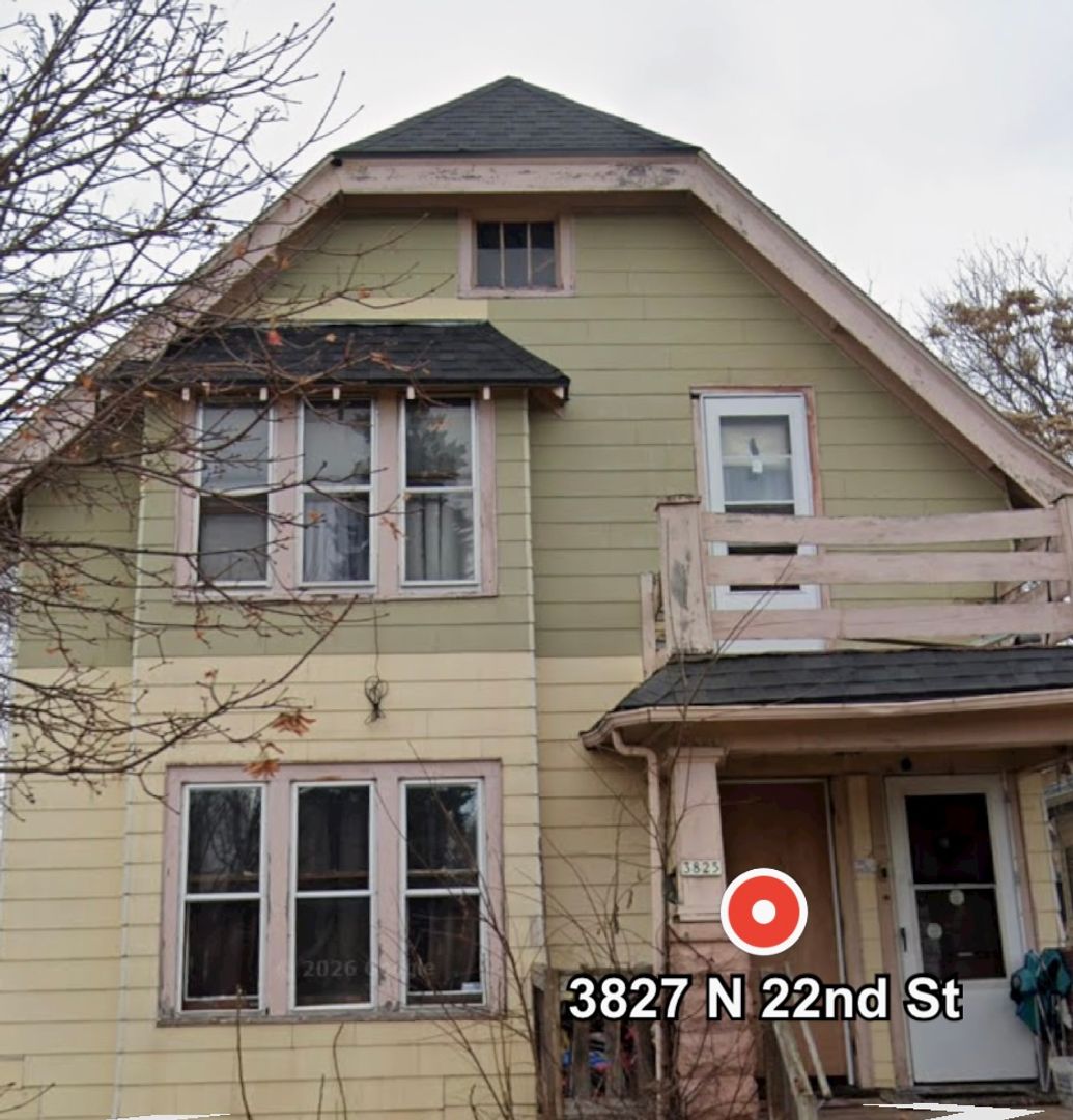 Milwaukee Apartment: 3825-27 N. 22nd st