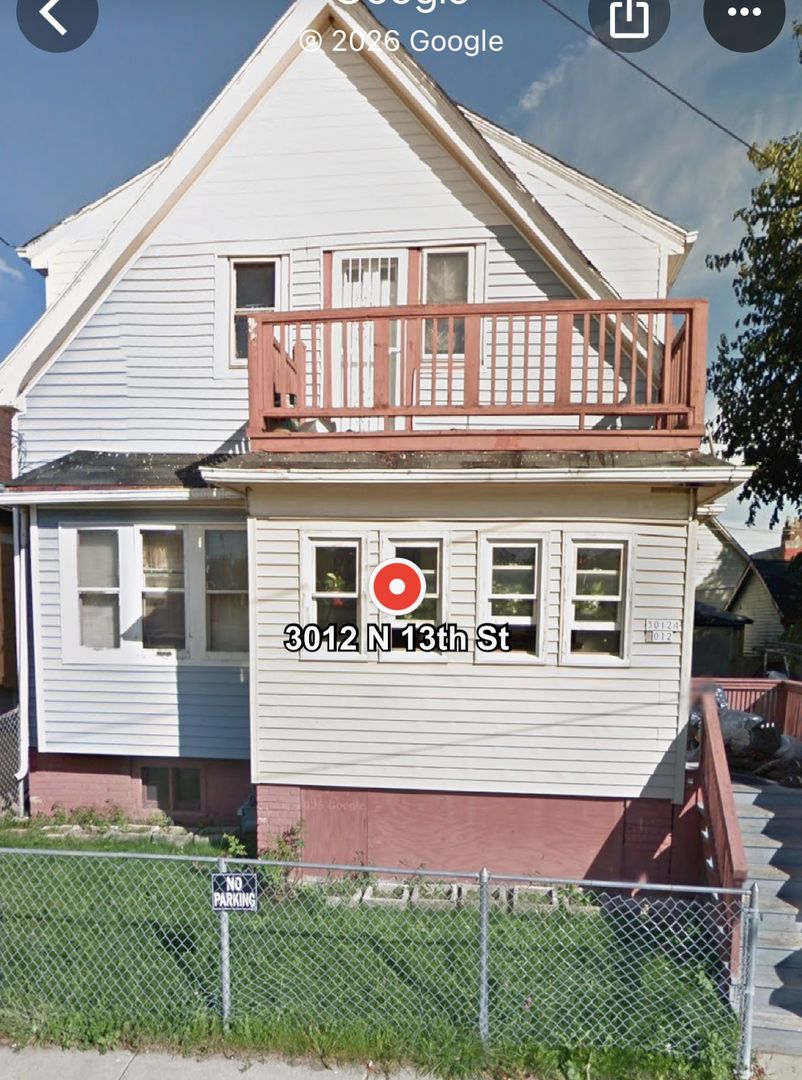 Milwaukee Apartment: 3012-3012A N 13th