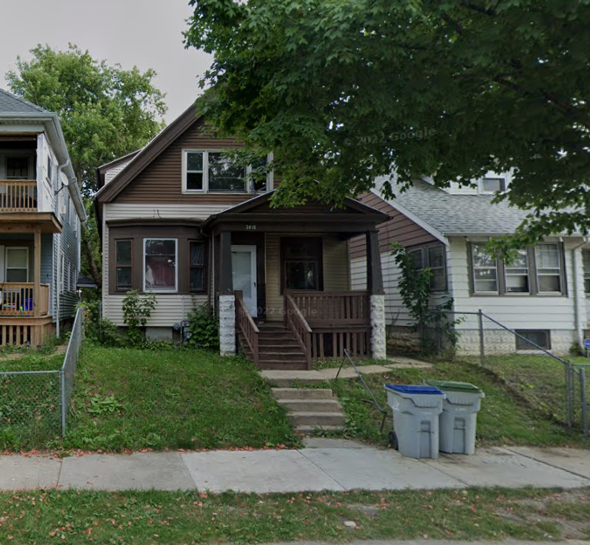 Milwaukee Apartment: 3410-3410A N. 23rd St