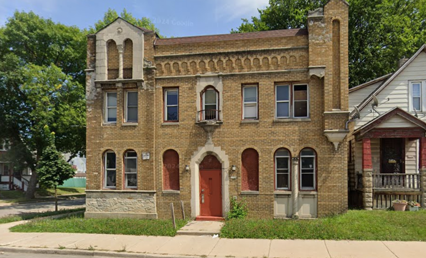 Milwaukee Apartment: 2776 N. 35th st
